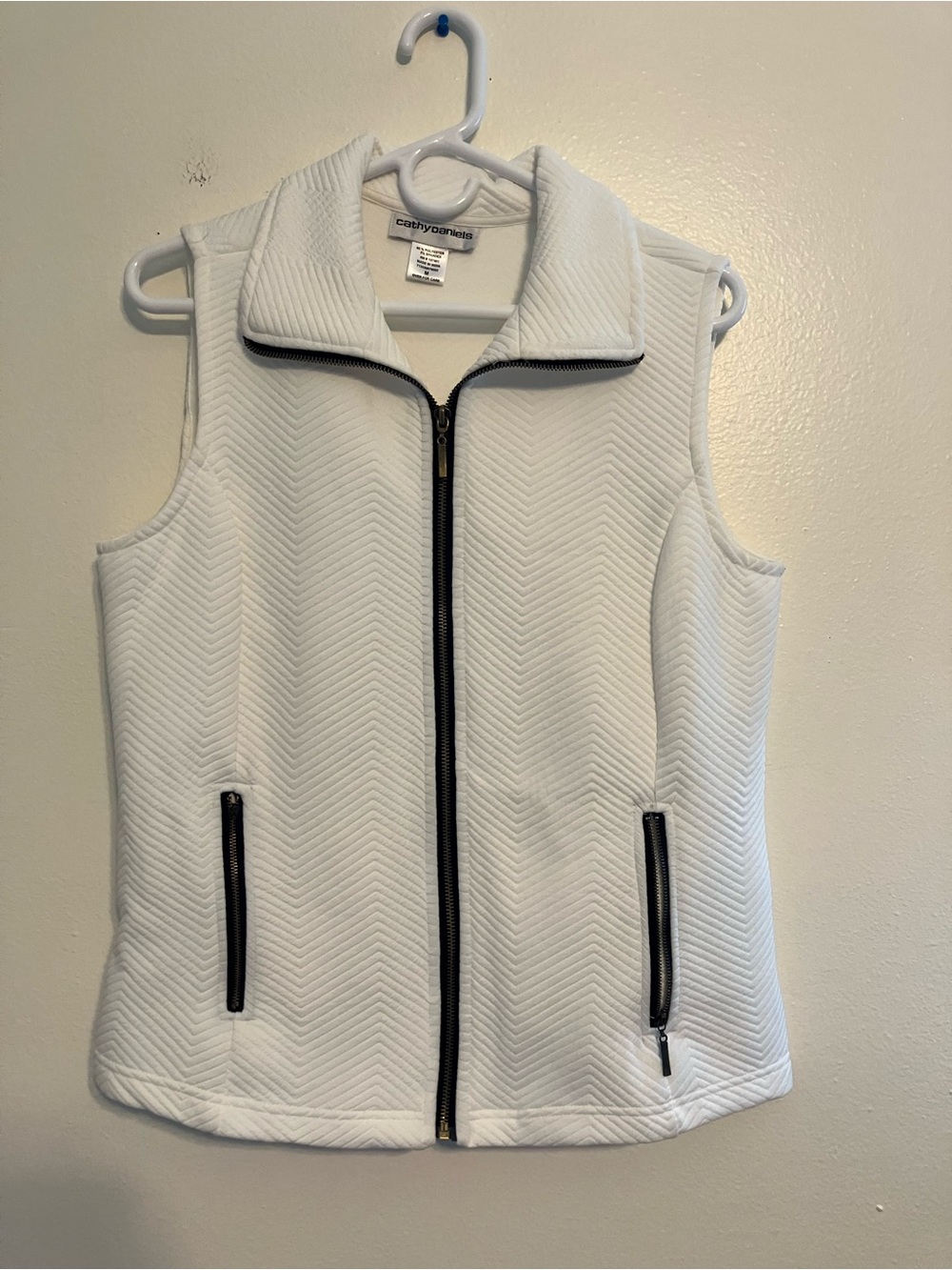 Cathy Daniels White Quilted Zip Vest with Black Trim